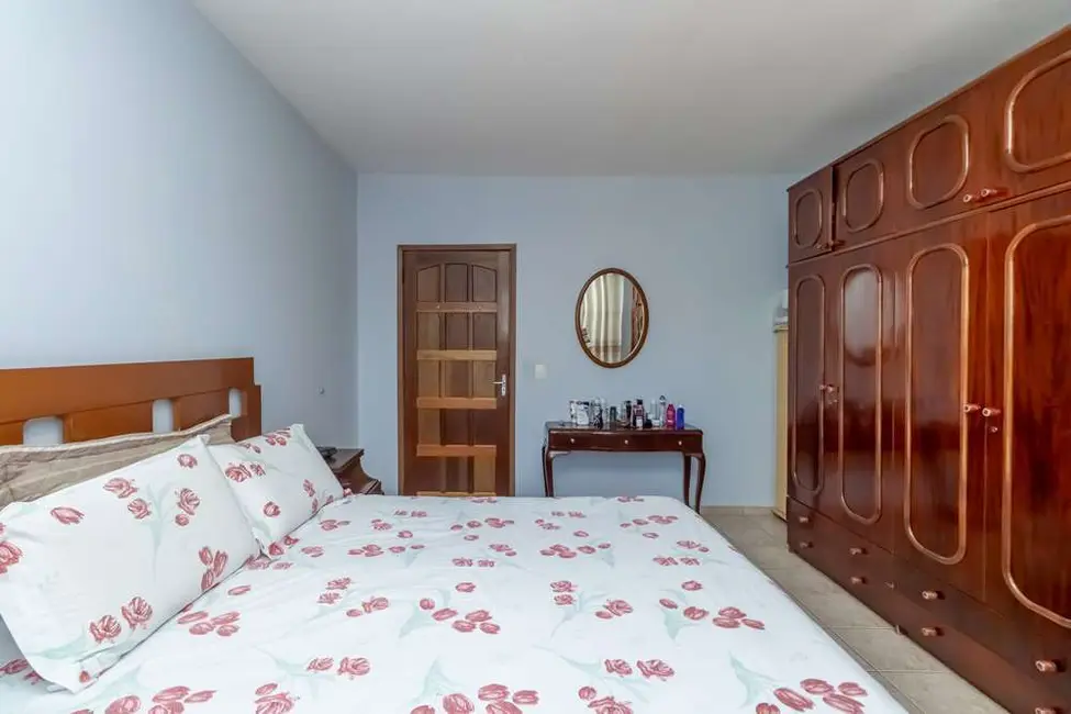 Foto 2 de Casa com 3 quartos à venda, 180m2 em Vila Divina Pastora, São Paulo - SP