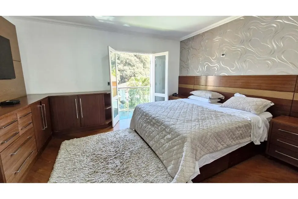 Foto 8 de Casa de Condomínio com 4 quartos à venda, 360m2 em Jardim Monte Alegre, Taboao Da Serra - SP