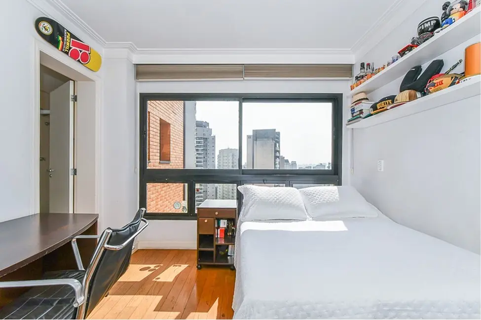 Foto 5 de Apartamento com 3 quartos à venda, 247m2 em Vila Suzana, São Paulo - SP