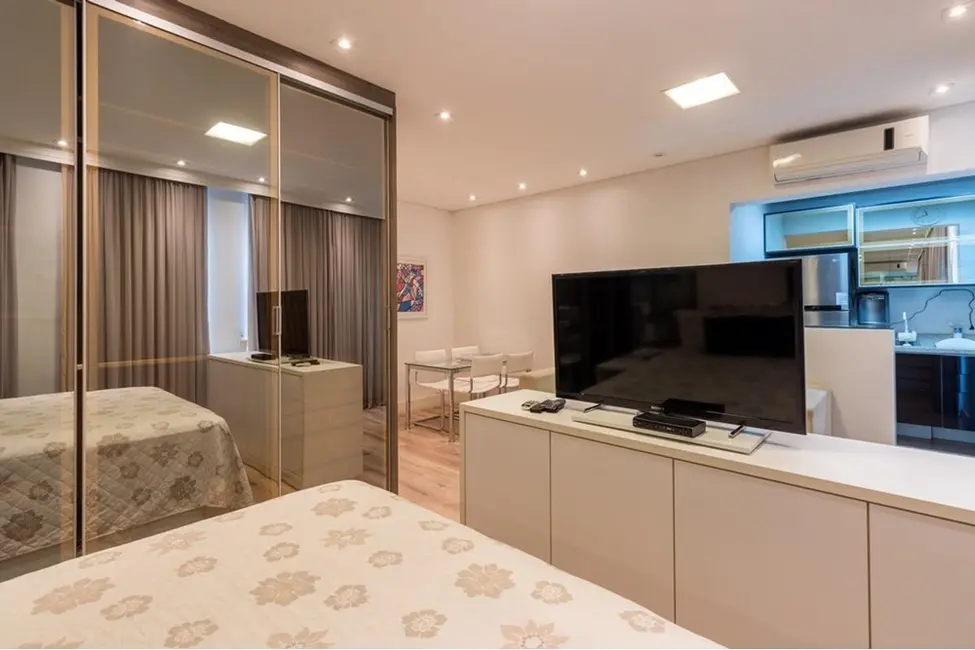 Foto 2 de Apartamento com 1 quarto à venda, 48m2 em Vila Nova Conceição, São Paulo - SP