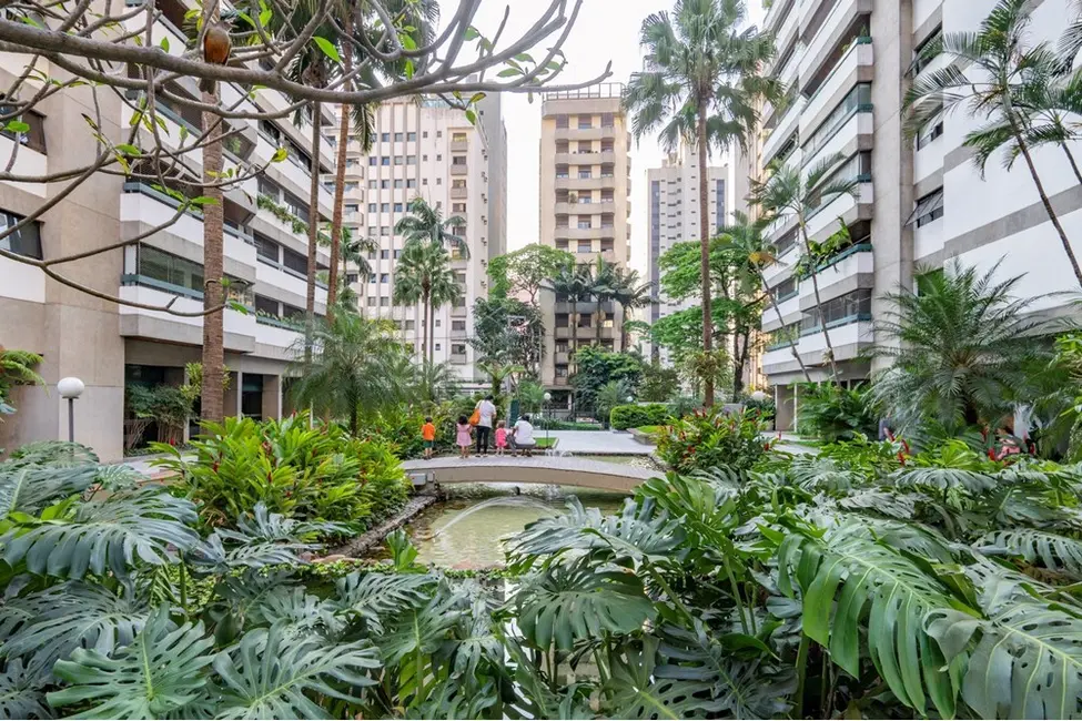 Foto 2 de Apartamento com 3 quartos à venda, 147m2 em Vila Uberabinha, São Paulo - SP