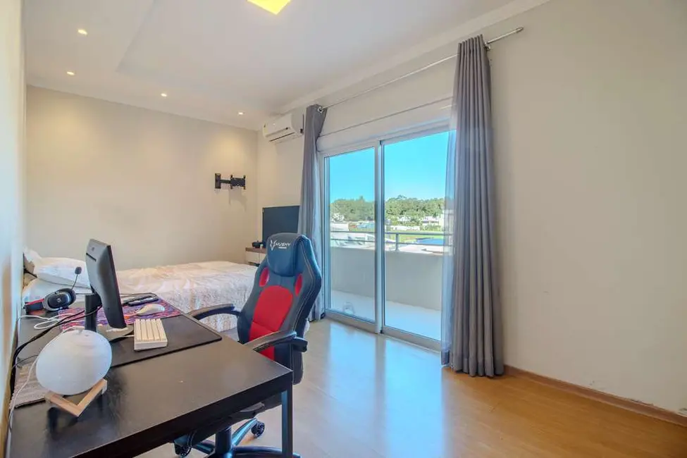 Foto 3 de Casa com 4 quartos à venda, 260m2 em São João do Rio Vermelho, Florianopolis - SC