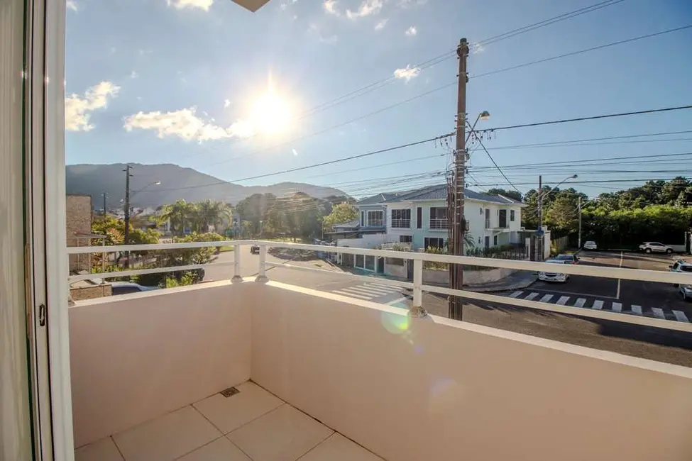 Foto 8 de Casa com 4 quartos à venda, 260m2 em São João do Rio Vermelho, Florianopolis - SC