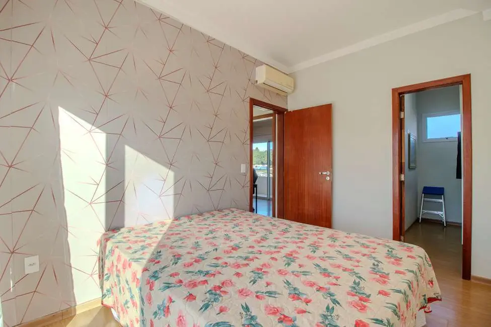 Foto 7 de Casa com 4 quartos à venda, 260m2 em São João do Rio Vermelho, Florianopolis - SC