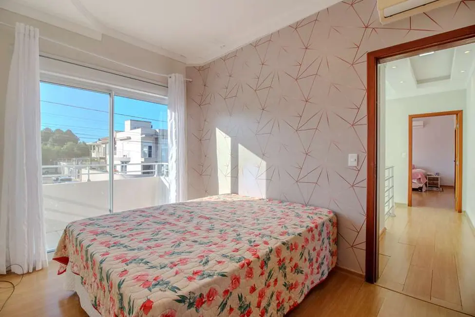 Foto 6 de Casa com 4 quartos à venda, 260m2 em São João do Rio Vermelho, Florianopolis - SC