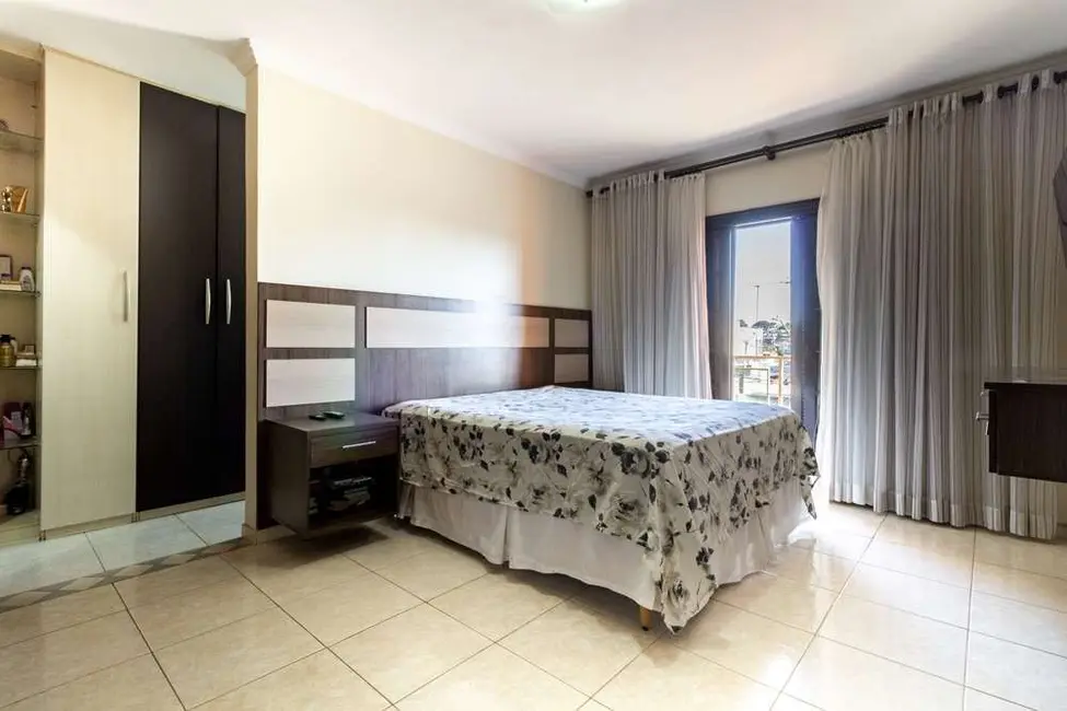 Foto 9 de Casa com 4 quartos à venda, 309m2 em Jardim das Flores, Osasco - SP