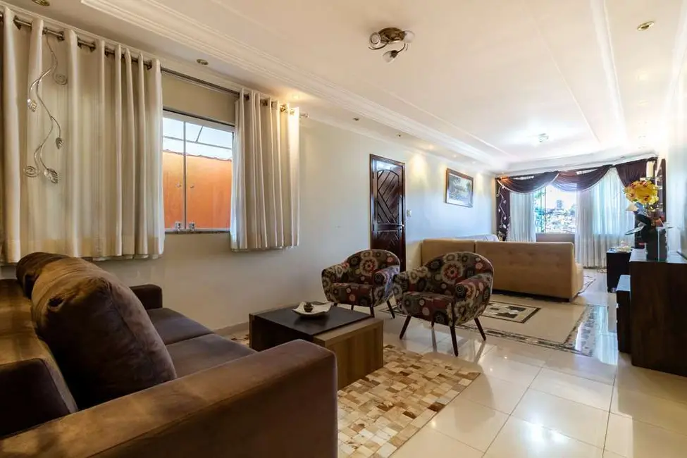 Foto 1 de Casa com 4 quartos à venda, 309m2 em Jardim das Flores, Osasco - SP