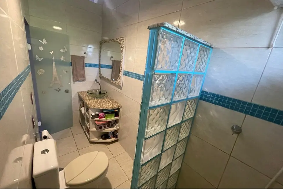 Casa com 2 quartos à venda, 96m2 em São João do Rio Vermelho, Florianopolis - SC - imagem 3 Foto 3 de Casa com 2 quartos à venda, 96m2 em São João do Rio Vermelho, Florianopolis - SC