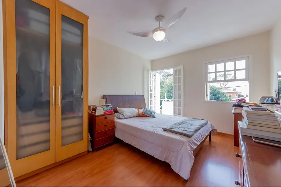 Foto 4 de Casa com 3 quartos à venda, 223m2 em Jardim Londrina, São Paulo - SP