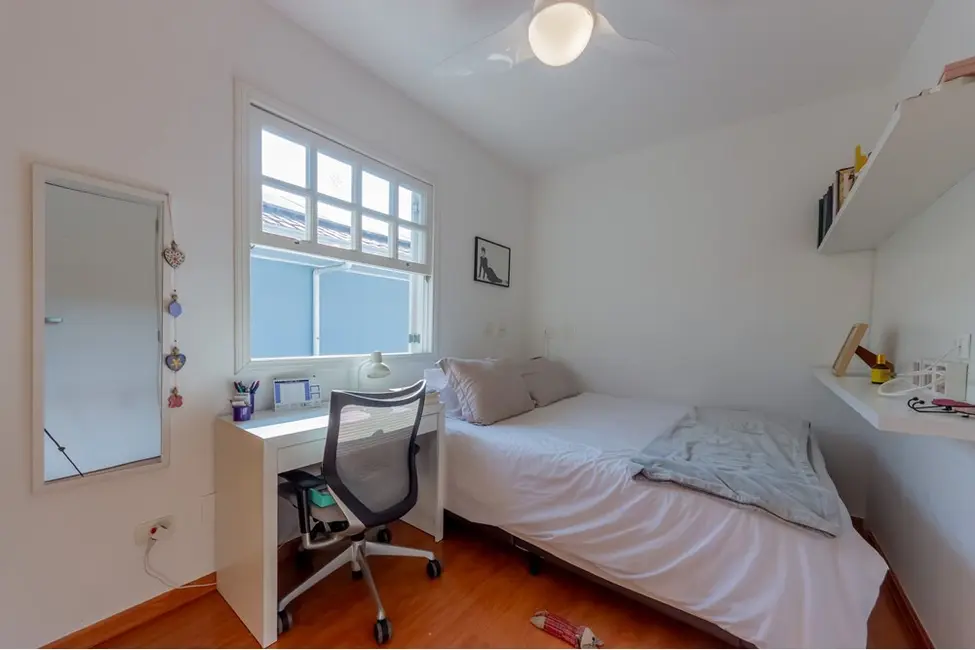 Foto 6 de Casa com 3 quartos à venda, 223m2 em Jardim Londrina, São Paulo - SP