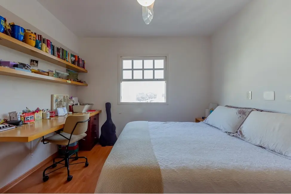 Foto 2 de Casa com 3 quartos à venda, 223m2 em Jardim Londrina, São Paulo - SP