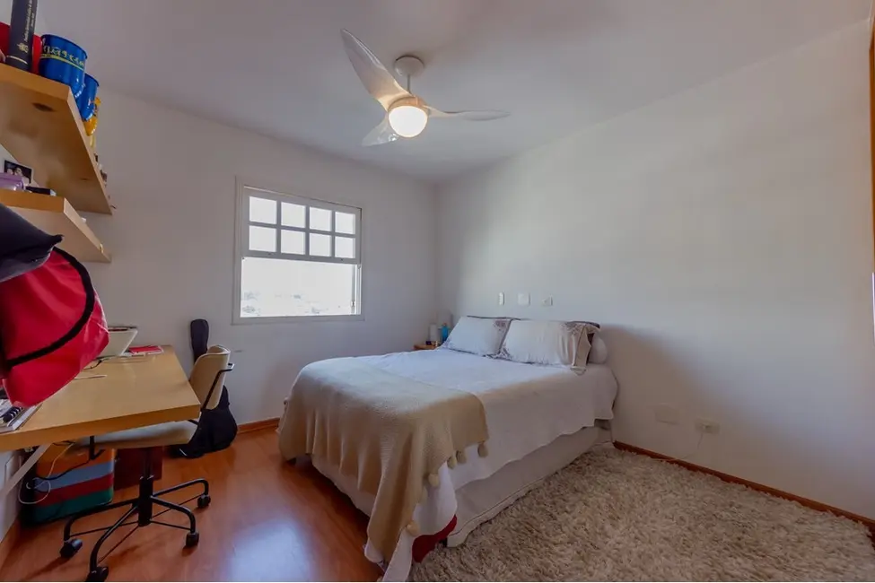 Foto 9 de Casa com 3 quartos à venda, 223m2 em Jardim Londrina, São Paulo - SP