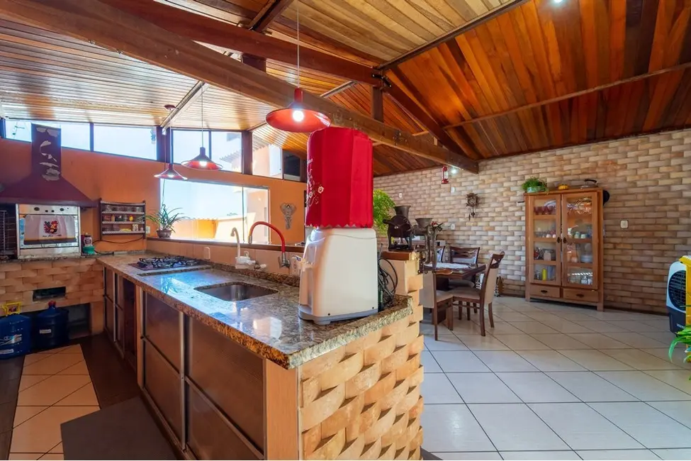 Foto 1 de Casa com 4 quartos à venda, 186m2 em Vila Rica, Jundiai - SP