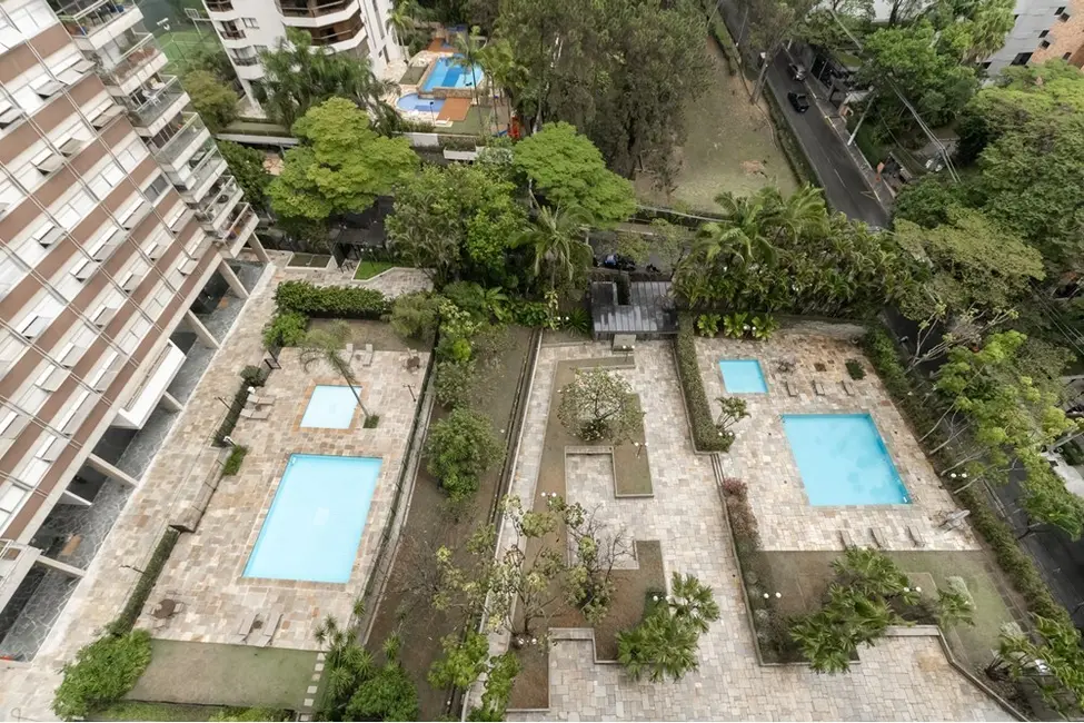 Foto 9 de Apartamento com 3 quartos à venda, 170m2 em Real Parque, São Paulo - SP