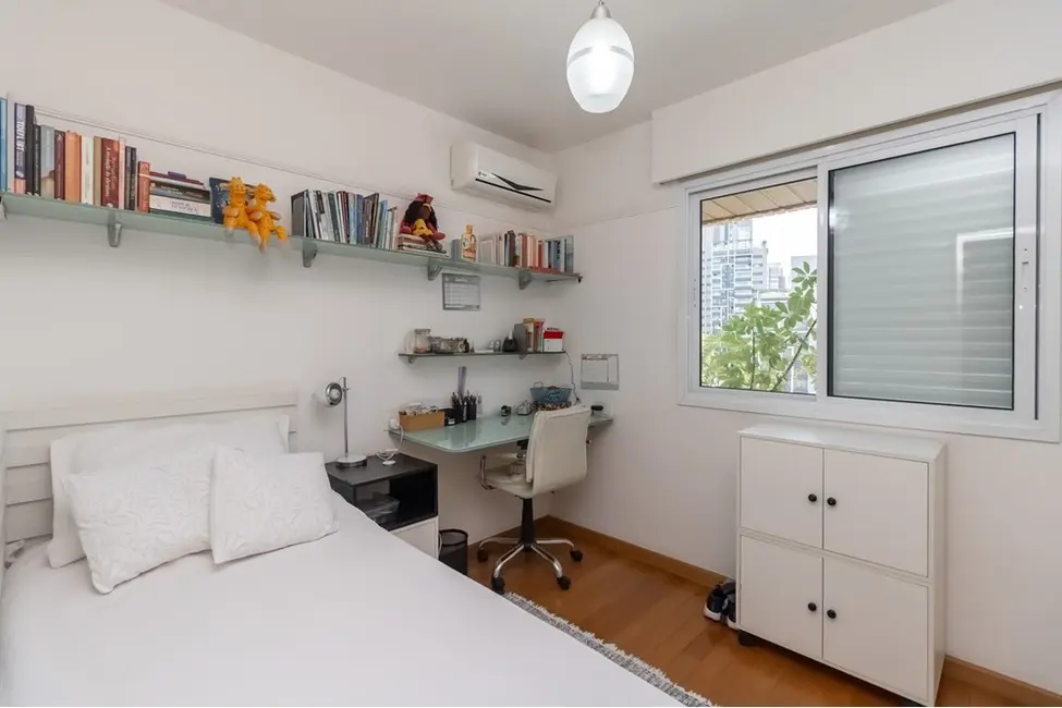 Apartamento com 3 quartos à venda, 190m2 em Jardim das Acácias, São Paulo - SP - imagem 8 Foto 8 de Apartamento com 3 quartos à venda, 190m2 em Jardim das Acácias, São Paulo - SP