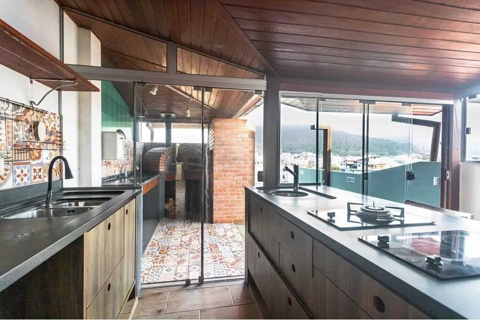 Apartamento com 3 quartos à venda, 121m2 em Barra da Lagoa, Florianopolis - SC - imagem 3 Foto 3 de Apartamento com 3 quartos à venda, 121m2 em Barra da Lagoa, Florianopolis - SC