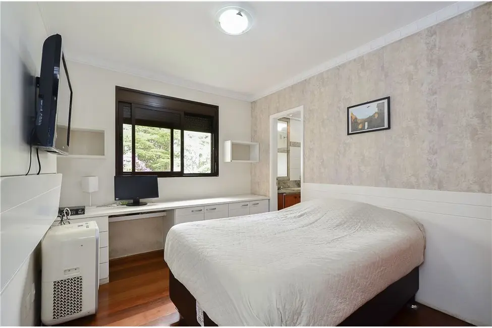 Foto 6 de Apartamento com 4 quartos à venda, 210m2 em Vila Morumbi, São Paulo - SP