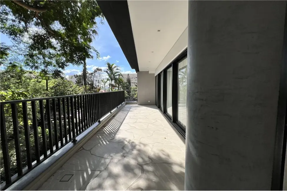 Apartamento com 3 quartos à venda, 139m2 em Vila Madalena, São Paulo - SP - imagem 4 Foto 4 de Apartamento com 3 quartos à venda, 139m2 em Vila Madalena, São Paulo - SP