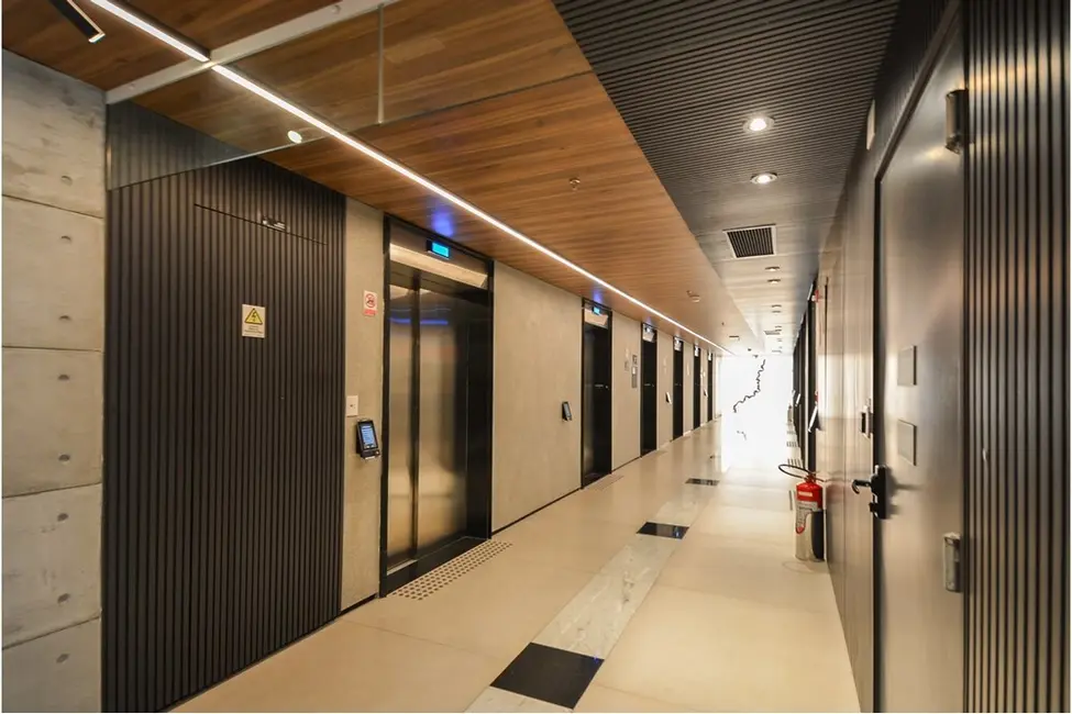 Foto 4 de Sala Comercial à venda, 225m2 em Ponte Pequena, São Paulo - SP