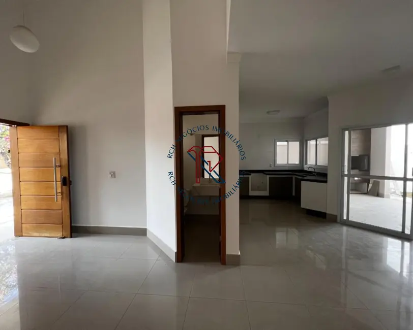 Foto 3 de Casa de Condomínio com 3 quartos à venda, 170m2 em Iporanga, Sorocaba - SP