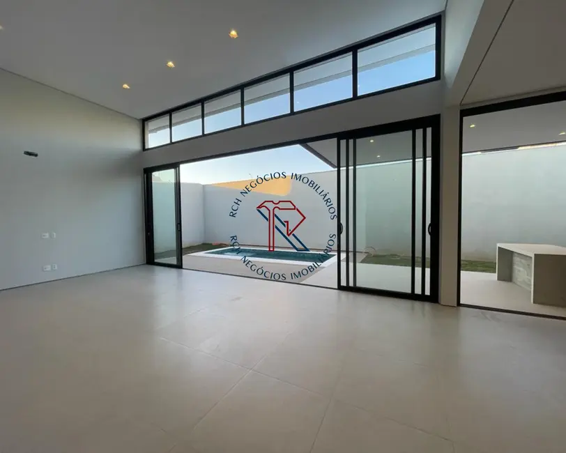 Foto 1 de Casa de Condomínio com 3 quartos à venda, 292m2 em Votorantim - SP