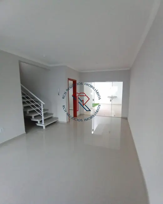 Foto 1 de Casa de Condomínio com 3 quartos à venda, 120m2 em Aparecidinha, Sorocaba - SP