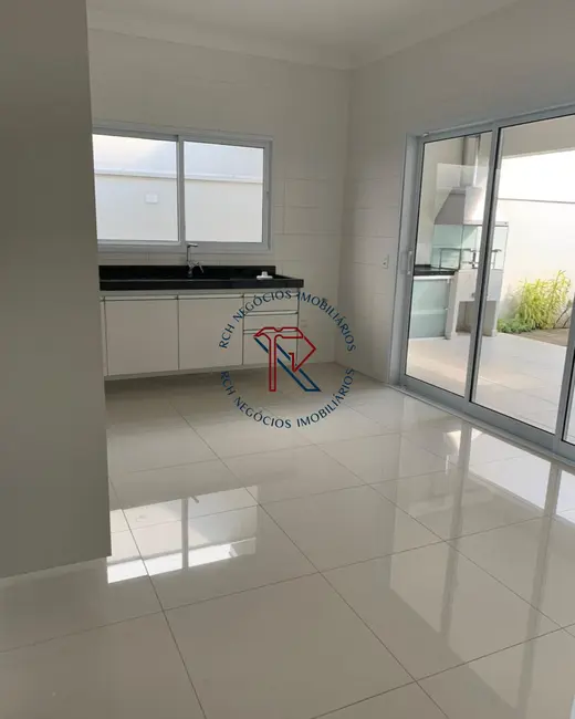 Casa de Condomínio com 3 quartos à venda, 200m2 em Jardim do Paço, Sorocaba - SP - imagem 4 Foto 4 de Casa de Condomínio com 3 quartos à venda, 200m2 em Jardim do Paço, Sorocaba - SP