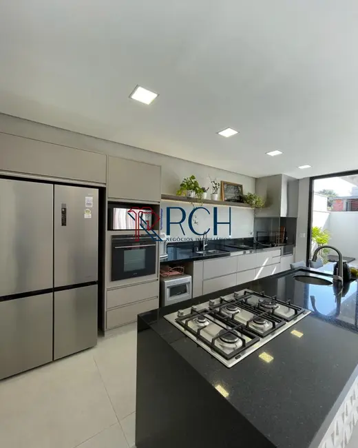 Casa de Condomínio com 3 quartos à venda e para alugar, 244m2 em Jardim Residencial Chácara Ondina, Sorocaba - SP - imagem 5 Foto 5 de Casa de Condomínio com 3 quartos à venda e para alugar, 244m2 em Jardim Residencial Chácara Ondina, Sorocaba - SP