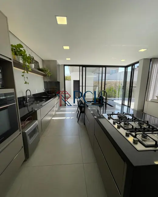 Casa de Condomínio com 3 quartos à venda e para alugar, 244m2 em Jardim Residencial Chácara Ondina, Sorocaba - SP - imagem 6 Foto 6 de Casa de Condomínio com 3 quartos à venda e para alugar, 244m2 em Jardim Residencial Chácara Ondina, Sorocaba - SP