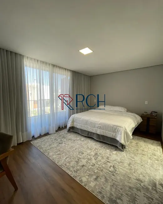 Casa de Condomínio com 3 quartos à venda e para alugar, 244m2 em Jardim Residencial Chácara Ondina, Sorocaba - SP - imagem 7 Foto 7 de Casa de Condomínio com 3 quartos à venda e para alugar, 244m2 em Jardim Residencial Chácara Ondina, Sorocaba - SP