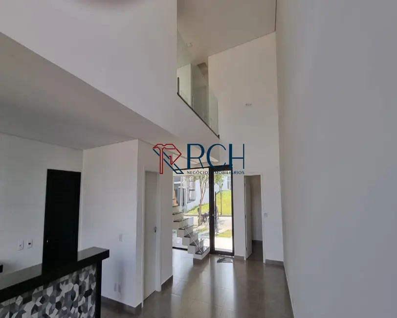 Casa de Condomínio com 3 quartos à venda, 206m2 em Cajuru do Sul, Sorocaba - SP - imagem 3 Foto 3 de Casa de Condomínio com 3 quartos à venda, 206m2 em Cajuru do Sul, Sorocaba - SP