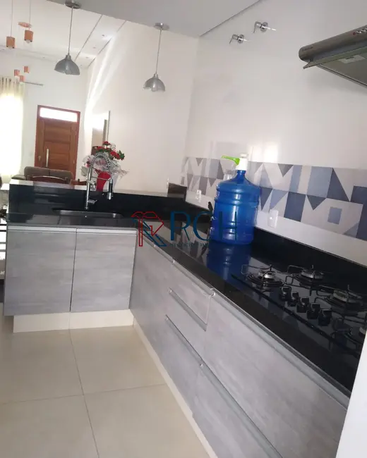 Casa de Condomínio com 3 quartos à venda, 107m2 em Horto Florestal, Sorocaba - SP - imagem 3 Foto 3 de Casa de Condomínio com 3 quartos à venda, 107m2 em Horto Florestal, Sorocaba - SP