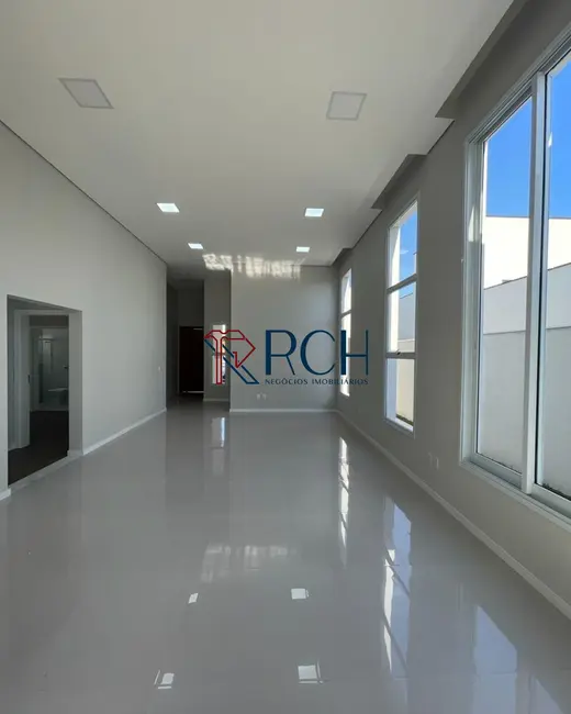 Casa de Condomínio com 3 quartos à venda, 175m2 em Jardim Residencial Chácara Ondina, Sorocaba - SP - imagem 3 Foto 3 de Casa de Condomínio com 3 quartos à venda, 175m2 em Jardim Residencial Chácara Ondina, Sorocaba - SP