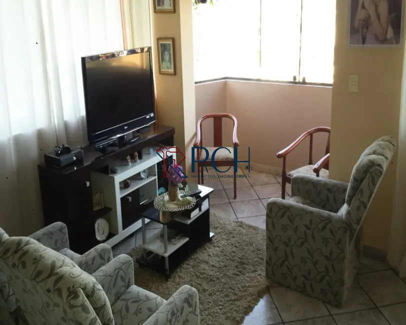 Foto 6 de Casa com 4 quartos à venda, 385m2 em Centro, Piedade - SP