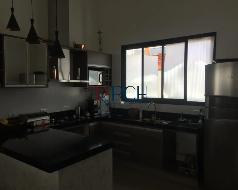Casa de Condomínio com 3 quartos à venda, 182m2 em Jardim Residencial Chácara Ondina, Sorocaba - SP - imagem 5 Foto 5 de Casa de Condomínio com 3 quartos à venda, 182m2 em Jardim Residencial Chácara Ondina, Sorocaba - SP