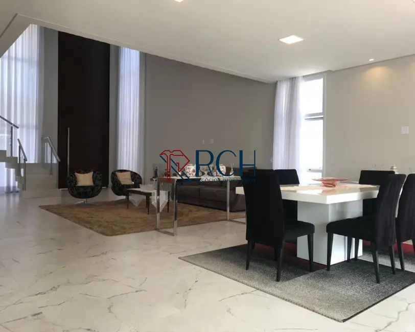 Foto 1 de Casa com 4 quartos à venda, 350m2 em Ipatinga, Sorocaba - SP