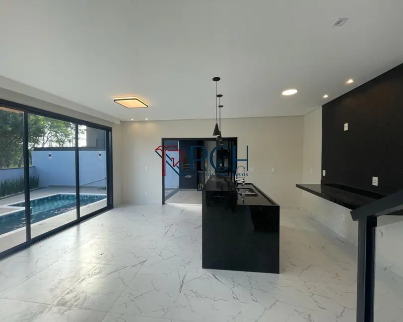 Casa de Condomínio com 3 quartos à venda, 165m2 em Cajuru do Sul, Sorocaba - SP - imagem 3 Foto 3 de Casa de Condomínio com 3 quartos à venda, 165m2 em Cajuru do Sul, Sorocaba - SP