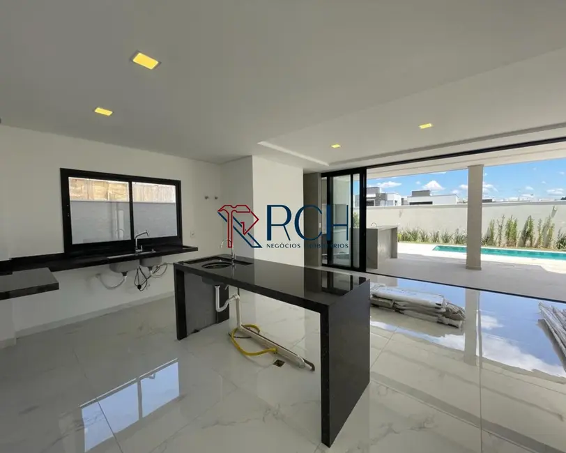 Foto 1 de Casa de Condomínio com 3 quartos à venda, 226m2 em Chácaras Residenciais Santa Maria, Votorantim - SP