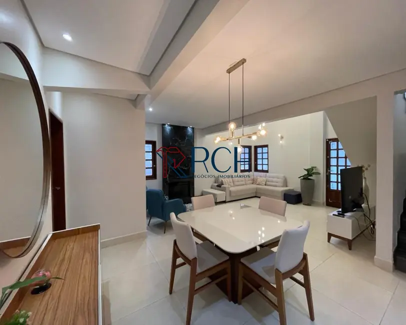 Casa de Condomínio com 4 quartos à venda, 220m2 em Jardim São Carlos, Sorocaba - SP - imagem 5 Foto 5 de Casa de Condomínio com 4 quartos à venda, 220m2 em Jardim São Carlos, Sorocaba - SP