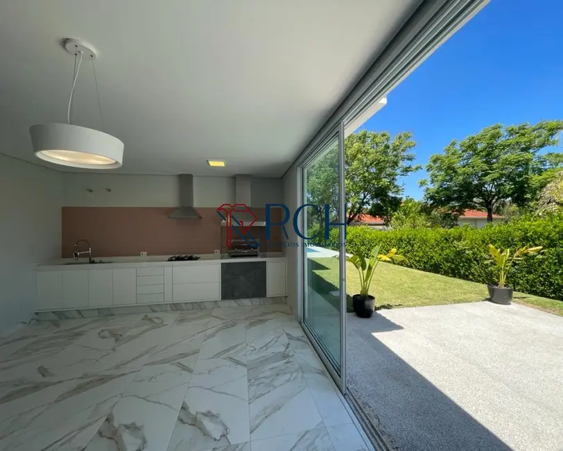 Foto 9 de Casa de Condomínio com 3 quartos à venda e para alugar, 495m2 em Aracoiaba Da Serra - SP