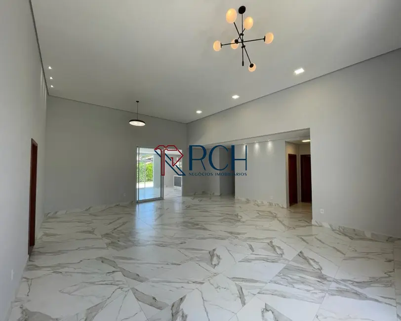 Foto 6 de Casa de Condomínio com 3 quartos à venda e para alugar, 495m2 em Aracoiaba Da Serra - SP