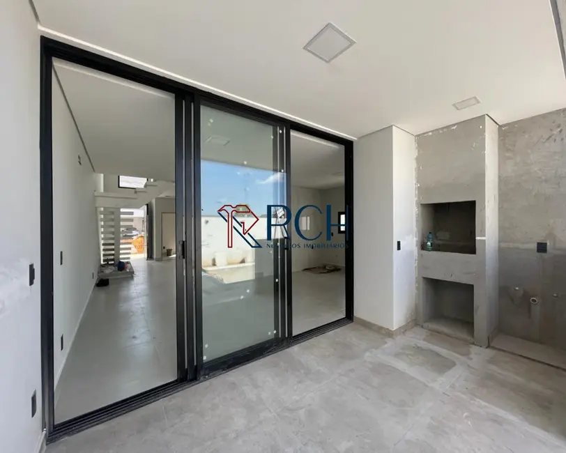 Casa de Condomínio com 3 quartos à venda, 218m2 em Aparecidinha, Sorocaba - SP - imagem 5 Foto 5 de Casa de Condomínio com 3 quartos à venda, 218m2 em Aparecidinha, Sorocaba - SP