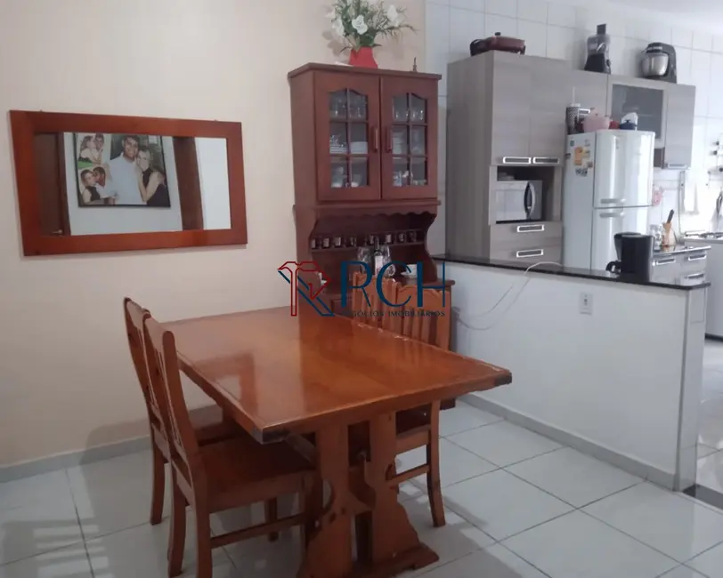Casa com 3 quartos à venda, 100m2 em Jardim Residencial Villa Amato, Sorocaba - SP - imagem 4 Foto 4 de Casa com 3 quartos à venda, 100m2 em Jardim Residencial Villa Amato, Sorocaba - SP