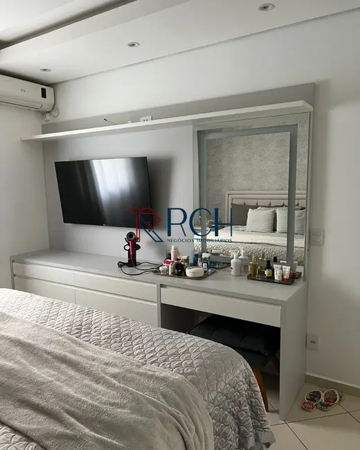 Casa de Condomínio com 3 quartos à venda, 200m2 em Iporanga, Sorocaba - SP - imagem 8 Foto 8 de Casa de Condomínio com 3 quartos à venda, 200m2 em Iporanga, Sorocaba - SP