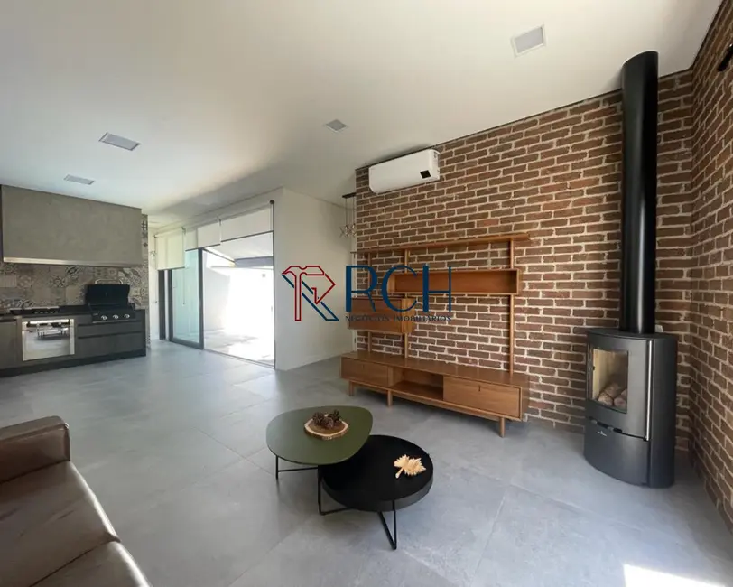 Casa de Condomínio com 3 quartos à venda, 217m2 em Jardim Residencial Giverny, Sorocaba - SP - imagem 4 Foto 4 de Casa de Condomínio com 3 quartos à venda, 217m2 em Jardim Residencial Giverny, Sorocaba - SP