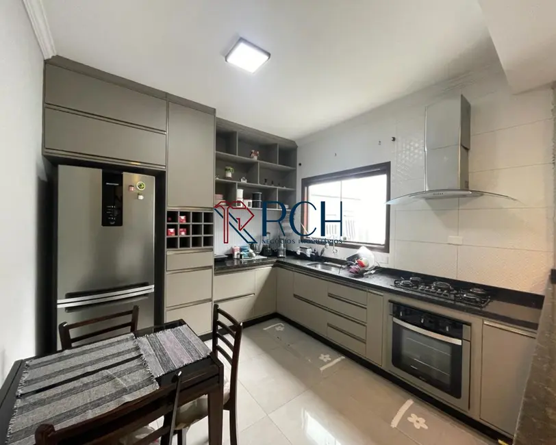 Foto 8 de Casa de Condomínio com 3 quartos à venda, 115m2 em Jardim Karolyne, Votorantim - SP