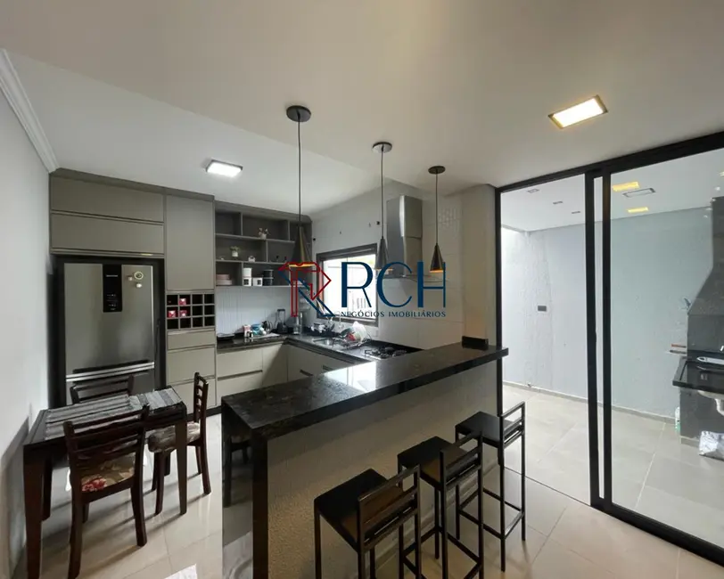 Foto 4 de Casa de Condomínio com 3 quartos à venda, 115m2 em Jardim Karolyne, Votorantim - SP