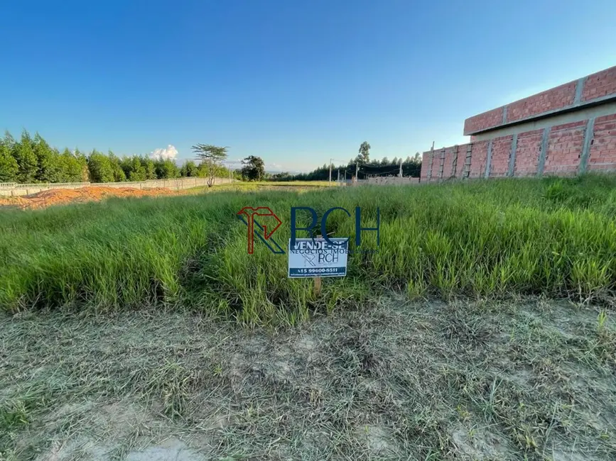 Foto 3 de Terreno / Lote à venda, 1000m2 em Salto De Pirapora - SP