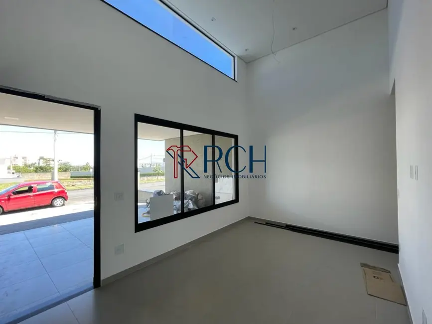 Casa de Condomínio com 3 quartos à venda, 170m2 em Aparecidinha, Sorocaba - SP - imagem 2 Foto 2 de Casa de Condomínio com 3 quartos à venda, 170m2 em Aparecidinha, Sorocaba - SP