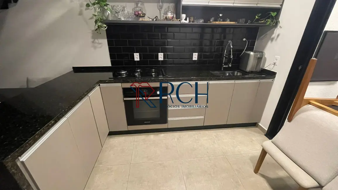 Casa de Condomínio com 3 quartos à venda, 105m2 em Cajuru do Sul, Sorocaba - SP - imagem 4 Foto 4 de Casa de Condomínio com 3 quartos à venda, 105m2 em Cajuru do Sul, Sorocaba - SP